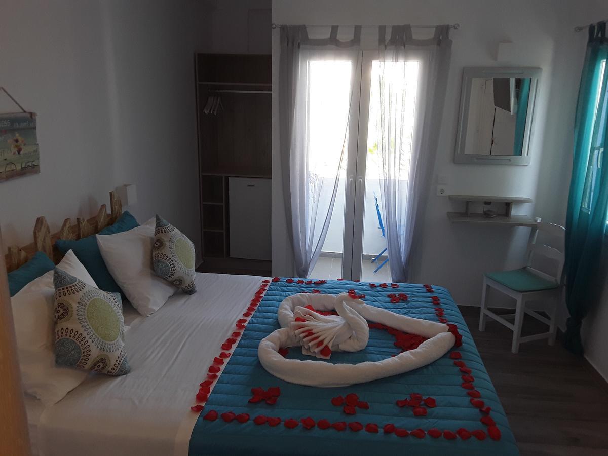 Azalea Hotel Камари Экстерьер фото